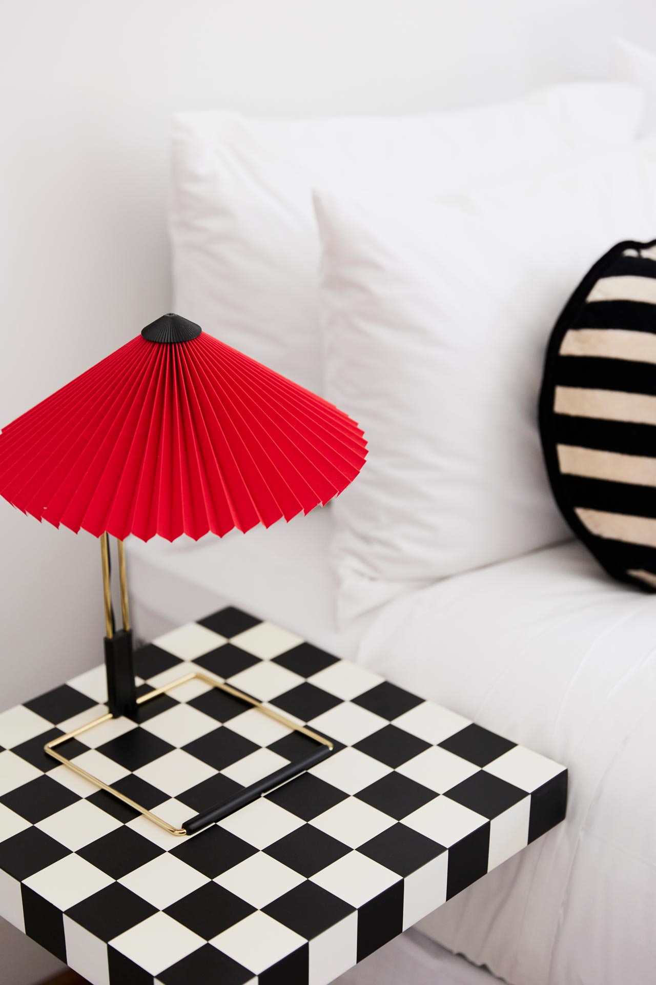 Lodge Lodge Brick Bed Lamp Lodge Lodge Brick Bed Lamp